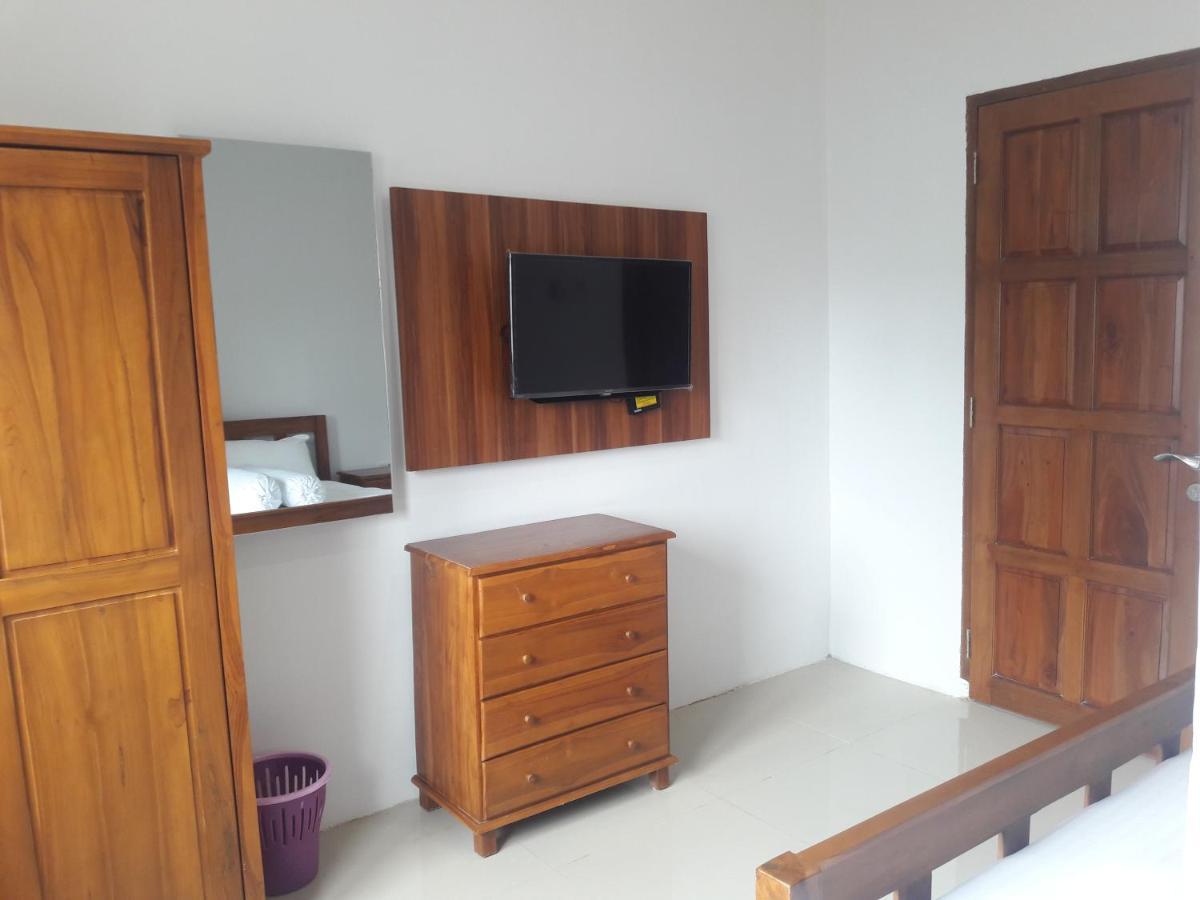 Azalia Residence Palembang Exterior foto